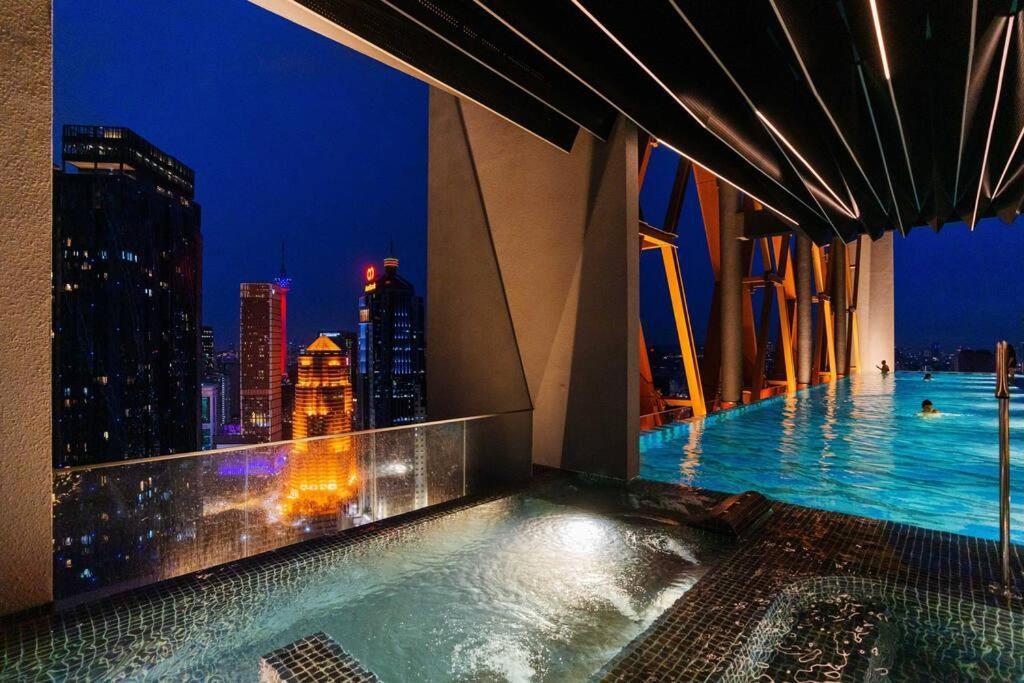 Butterfly 1br Scarletz Klcc Pool Gym *