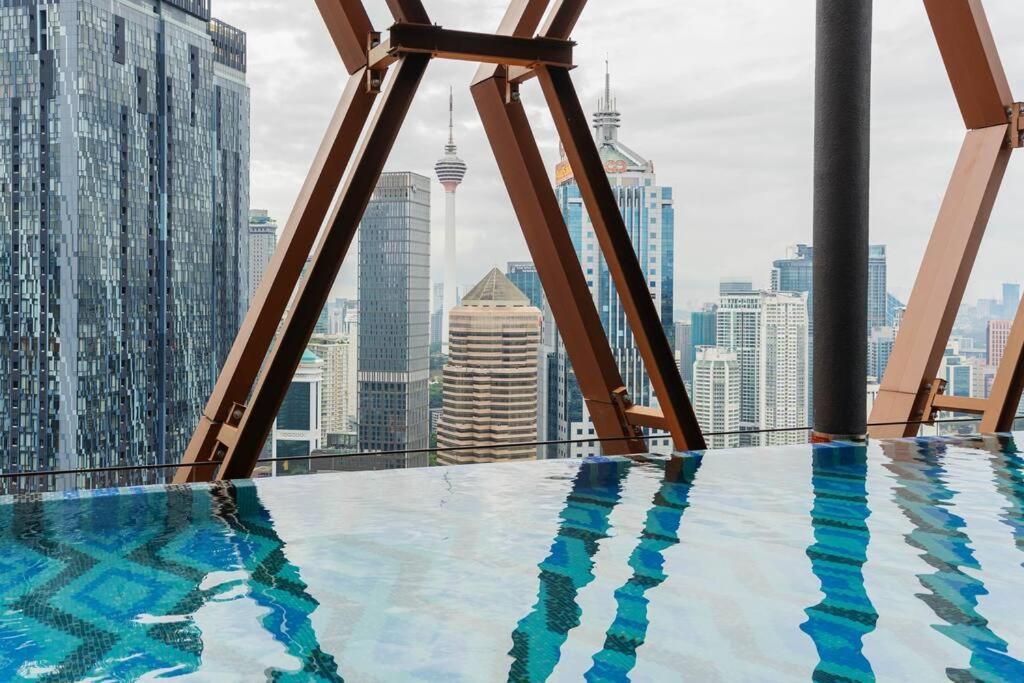 Butterfly 1br Scarletz Klcc Pool Gym